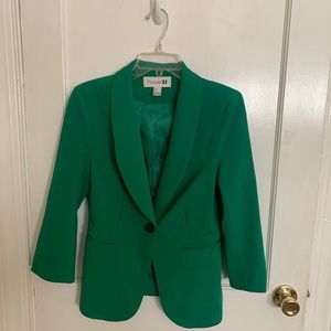 Green blazer 🍀🍀🍀